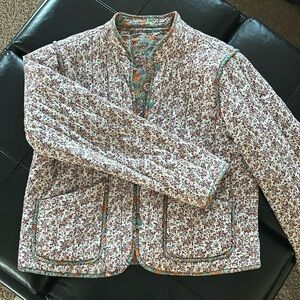 Reversible printed jacket with all the details